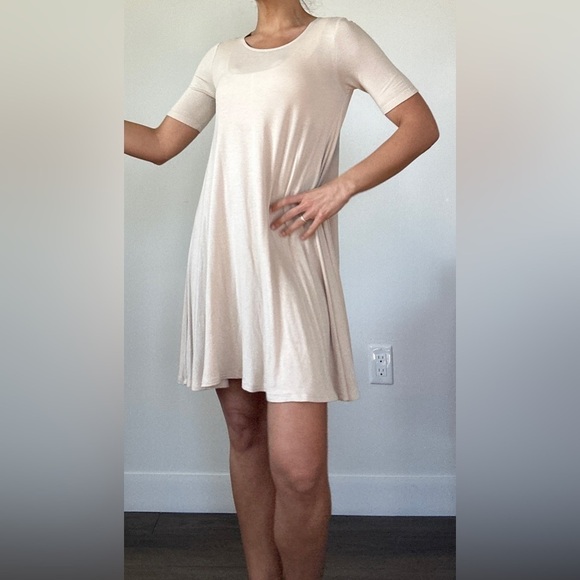 FOREVER21 Ivory dress, Size S - Picture 2 of 9